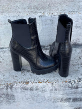 Load image into Gallery viewer, London Rag Platform Bootie
