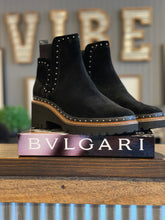 Load image into Gallery viewer, Dolce Vita Huely Lug Sole Bootie
