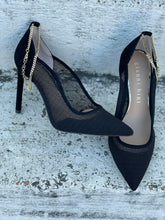 Load image into Gallery viewer, Gianni Bini Heels
